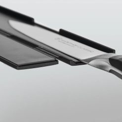 Wusthof Cutlery Wusthof 6" Narrow Magnetic Blade Guard 5 Wusthof Cutlery Wusthof 6" Narrow Magnetic Blade Guard -All-Clad Shop 2069640101 detail 02