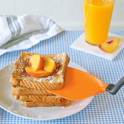 Dreamfarm Chopula Silicone Spatula| Classic Blue 5 Dreamfarm Chopula Silicone Spatula| Classic Blue -All-Clad Shop chopulaslide 03 6