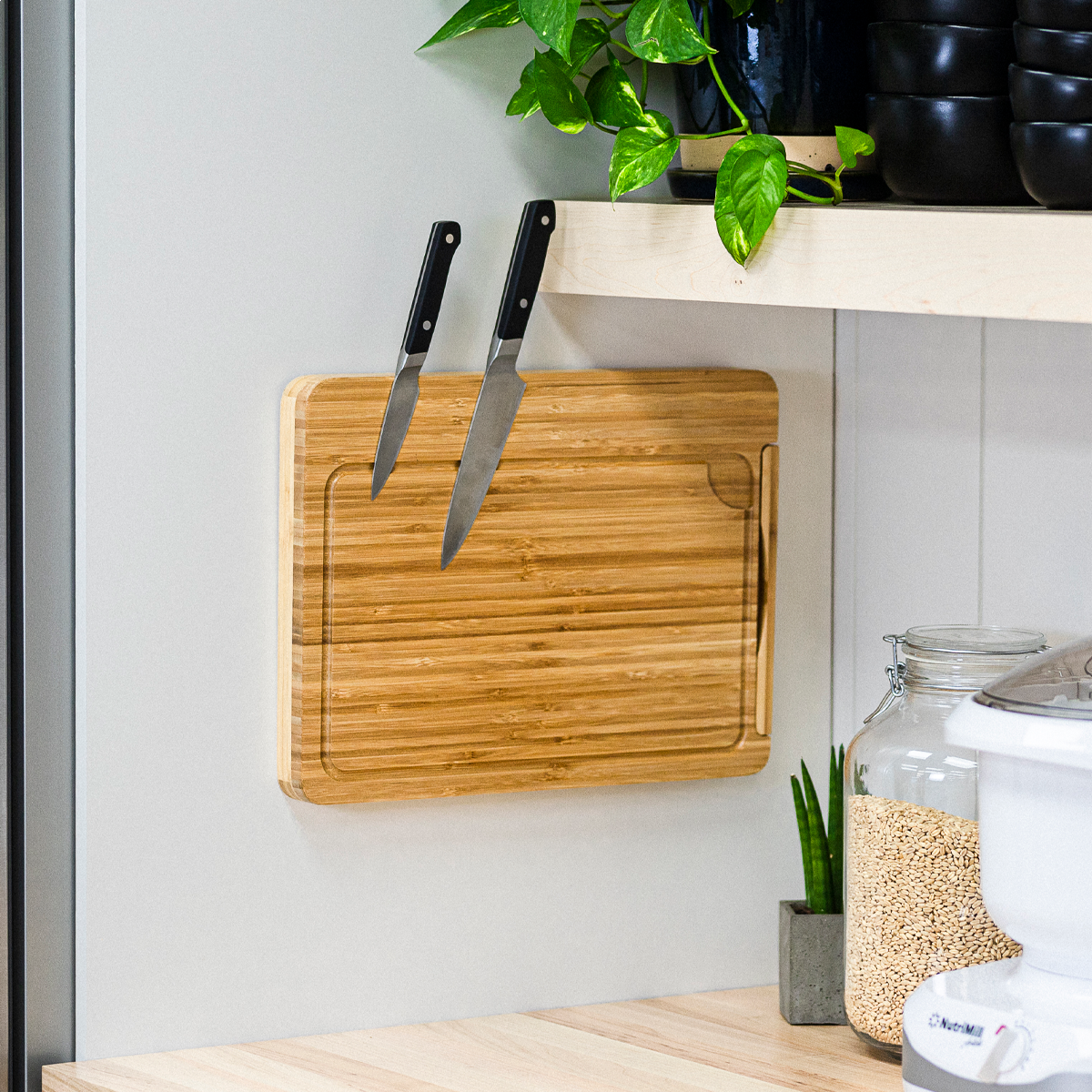 NutriMill Small Cutting Board & Scale NutriMill Small Cutting Board & Scale -All-Clad Shop cutting2