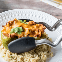 Dreamfarm 9" Clongs Silicone Tongs | Black 8 Dreamfarm 9" Clongs Silicone Tongs | Black -All-Clad Shop dreamfarm clongs click lock sit up tongs 990x550 01 1