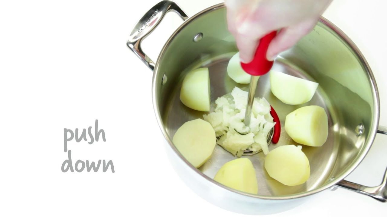 Dreamfarm Smood Potato Masher | Red Dreamfarm Smood Potato Masher | Red -All-Clad Shop