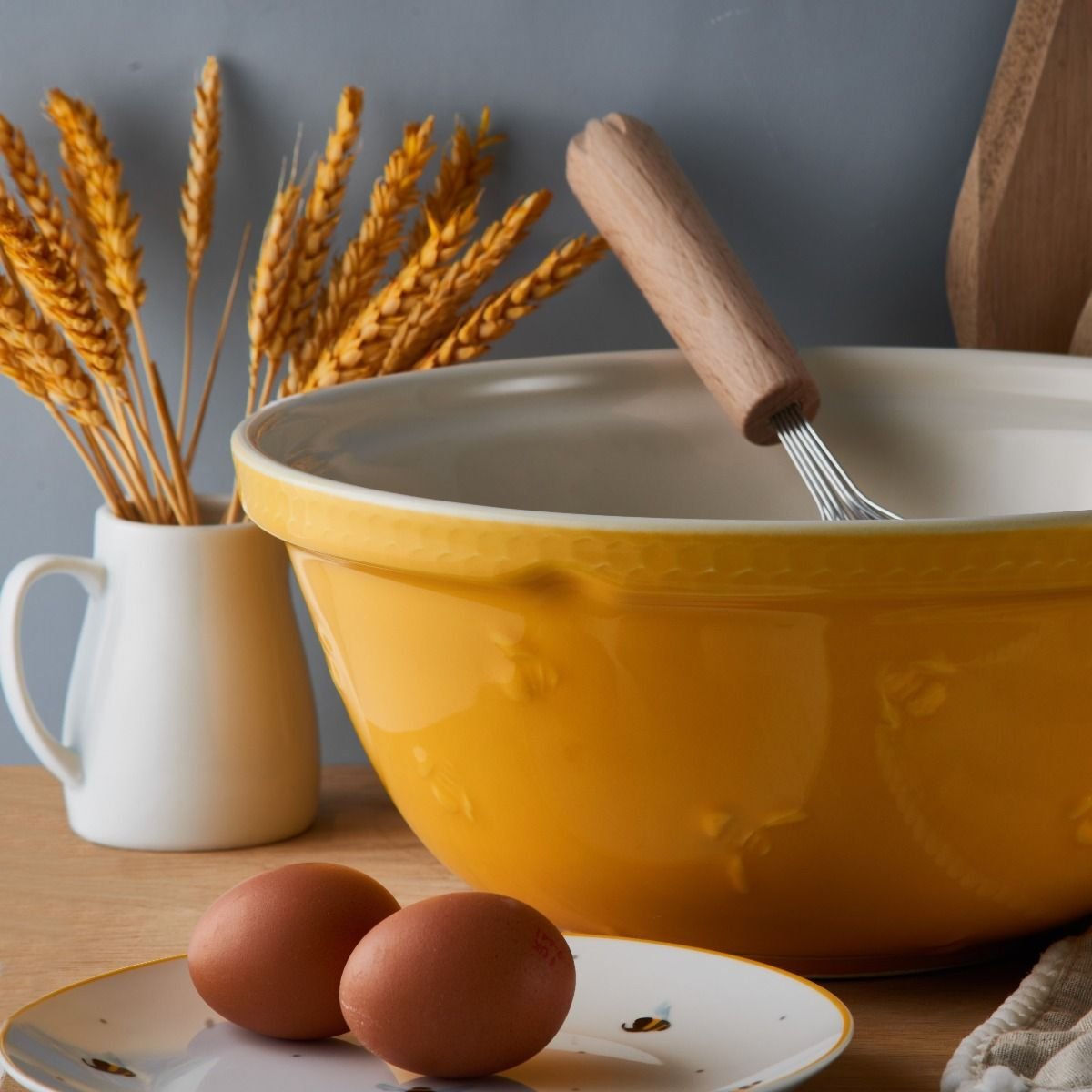 Price & Kensington Sweet Bee Collection | Mixing Bowl Price & Kensington Sweet Bee Collection | Mixing Bowl -All-Clad Shop