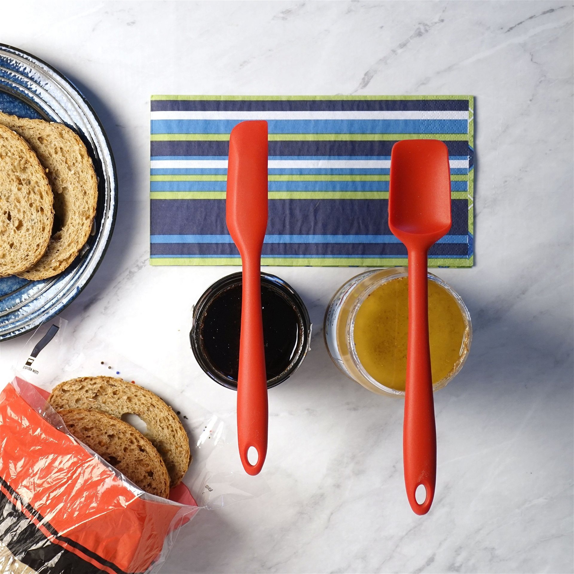 RSVP 2-Piece 8" Silicone Spatula Set – Red RSVP International RSVP 2-Piece 8" Silicone Spatula Set – Red -All-Clad Shop red 8 inch spatula set ems rd