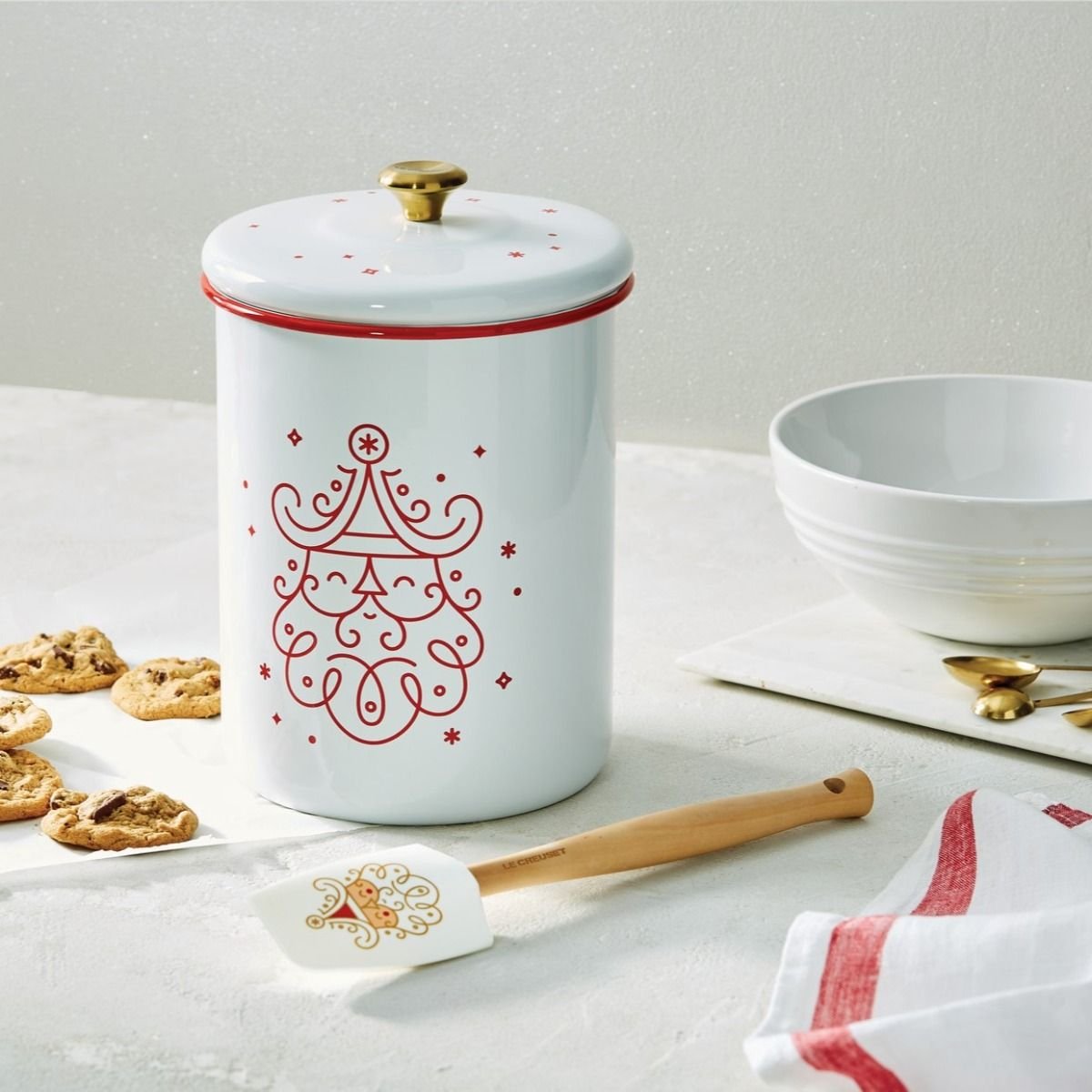 Le Creuset Craft Series Medium Spatula | Noel (Santa #1) Le Creuset Craft Series Medium Spatula | Noel (Santa #1) -All-Clad Shop rs12770 200716 lc noelbakinggroup ret lpr 1