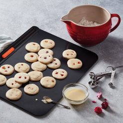 Le Creuset 2 Qt. Stoneware Batter Bowl | Cerise/Cherry Red -All-Clad Shop rs8944 180820 lecreuset cookie2 1562